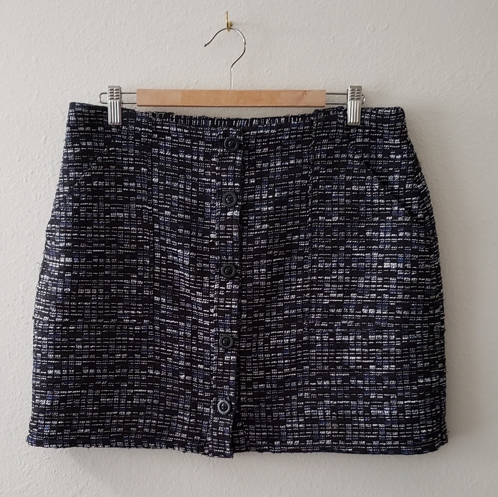 Banana Republic button down front mini skirt